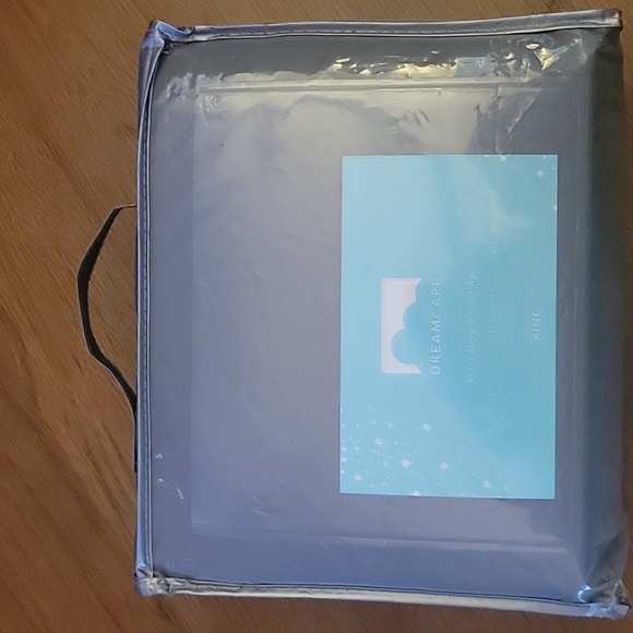 DreamCare gray King 4 pc cooling sheet set 21" extra deep 100% microfiber New - Picture 6 of 7